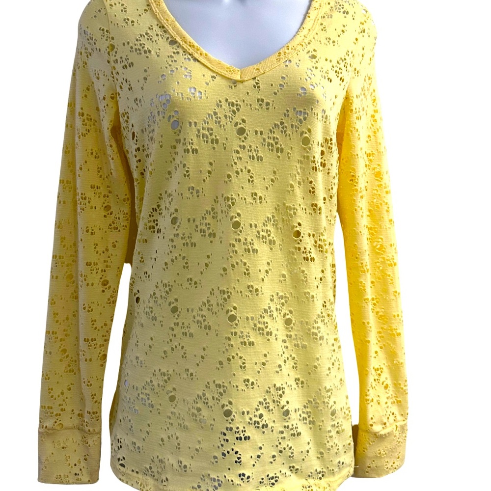 EASED BLOUSE Lovely Sunshine Yellow Laser Cut Long Sleeves V Neck Size Small